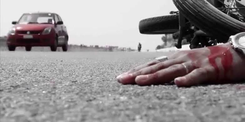 সীতাকুণ্ডে ট্রাকচাপায় মোটরসাইকেলের নারী আরোহীর মৃত্যু