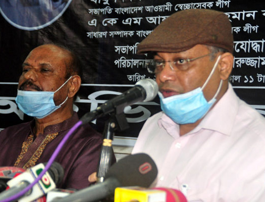 ২১ আগস্টের ঘটনায় খালেদাকে আসামি করার দাবি তথ্যমন্ত্রীর