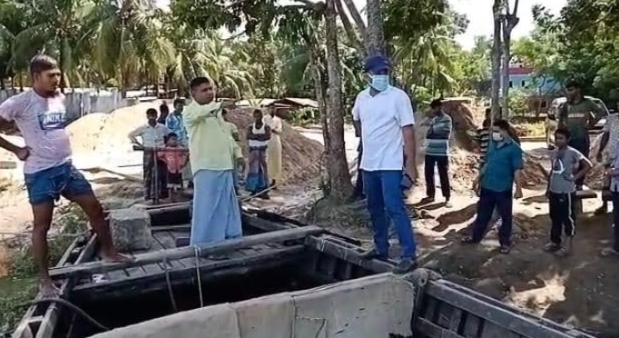হালদা নদীতে অভিযান:৪টি ইঞ্জিন চালিত নৌকা ধ্বংস
