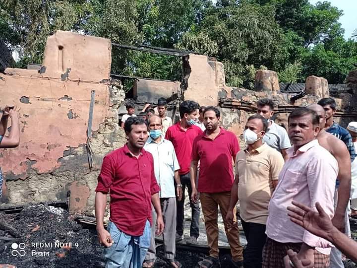 পটিয়ার কুসুমপুরায় ৭ বসতঘর আগুনে পুড়ে ছাই