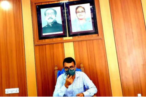 রাষ্টীয় সম্পদ রক্ষা করা দায়িত্ব , পটিয়ায় সাংবাদিকদের সাথে মতবিনিময় কালে - এসি ল্যান্ড