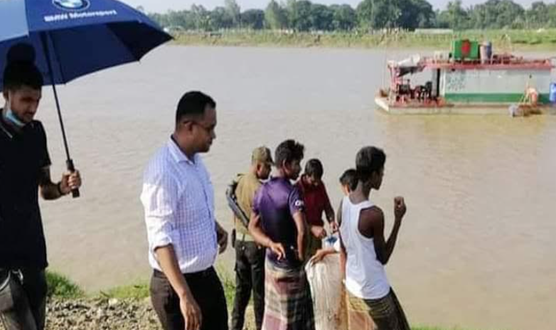 চকরিয়ায় মাতামুহুরী নদী থেকে অবৈধ বালু উত্তোলনের দায়ে ড্রেজার মেশিন ধ্বংস