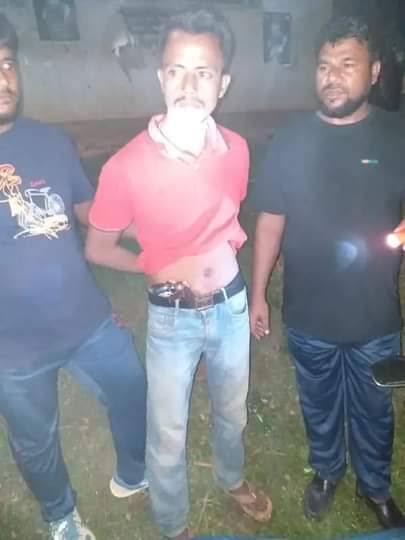 রাঙামাটিতে আমতলী ইউপি চেয়ারম্যানের ভাইকে অস্ত্রসহ আটক করেছে পুলিশ