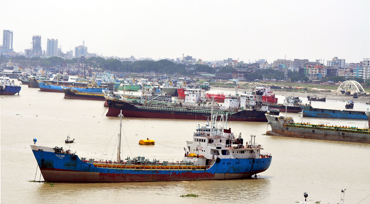নৌযান শ্রমিকদের ধর্মঘট নিরসনে ব্যবস্থা নেওয়ার আহ্বান চট্টগ্রাম চেম্বারের