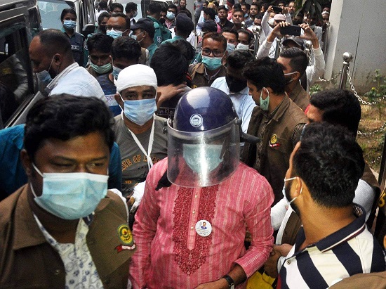 পাঠানটুলীতে খুনঃ কাউন্সিলর প্রার্থী কাদেরসহ ১১ আসামি রিমান্ডে