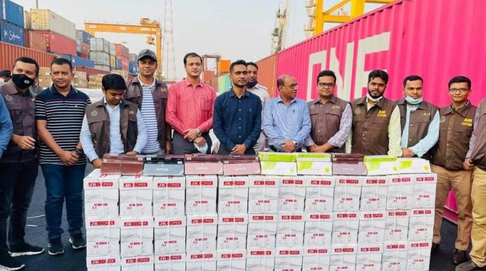 জেকে স্টেশনারীর কনটেইনার জব্দ চট্টগ্রাম কাস্টম হাউসে