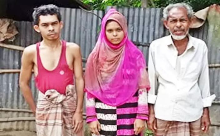 জীবন থমকে আছে যেখানে