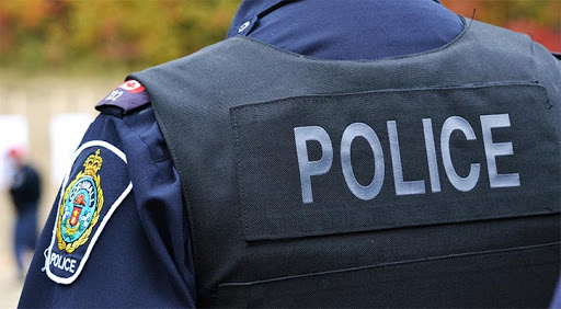 কক্সবাজারে নারীকে পিস্তল ঠেকিয়ে টাকা ছিনতাই : এসআই সহ ৩ পুলিশ গ্রেফতার