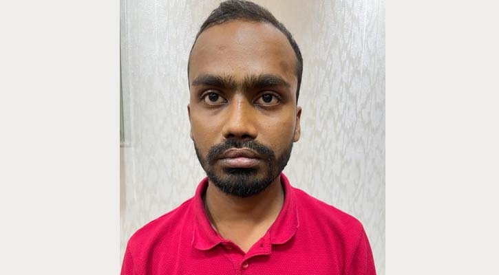 ফুটপাতে চাঁদা না দেওয়ায় অপহরণ!