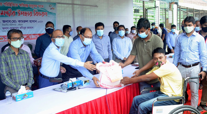 করোনাকালে কোনও মানুষ খাদ্য সংকটে থাকবে না : চট্টগ্রাম বিভাগীয় কমিশনার 