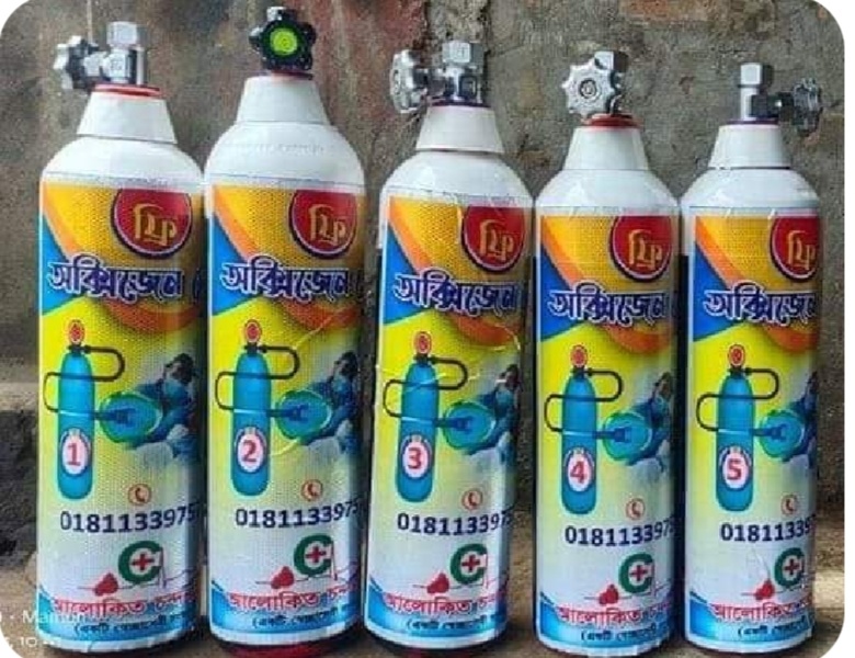 চন্দনাইশে ফ্রি অক্সিজেন সেবা দিচ্ছে 