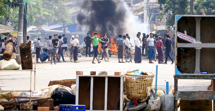  মিয়ানমারে বিক্ষোভকারীদের সঙ্গে সংঘর্ষে ৮৫ সেনা নিহত