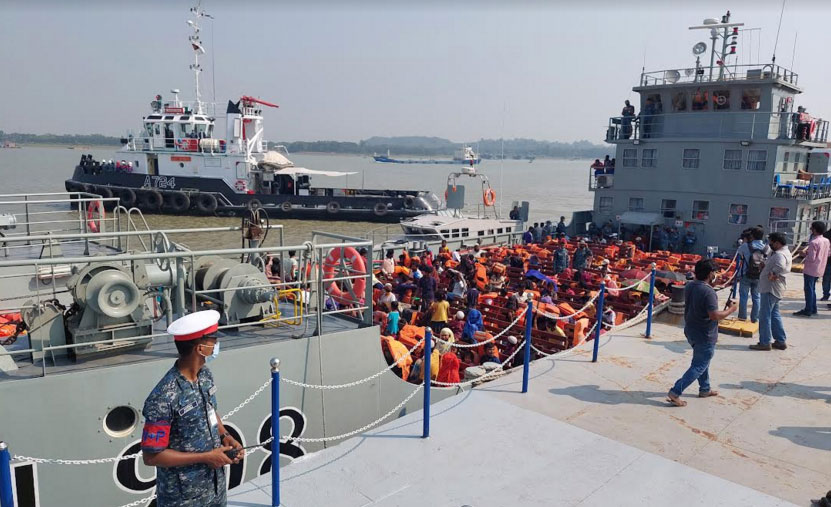 আরো ৩৭৯ জন রোহিঙ্গা ভাসানচরে