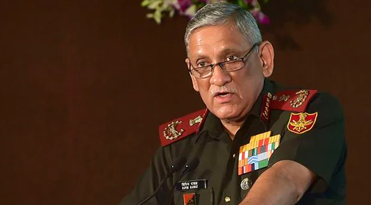 ভারতের প্রতিরক্ষাপ্রধানকে নিয়ে হেলিকপ্টার বিধ্বস্ত