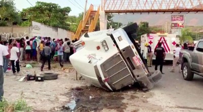 মেক্সিকোতে সড়ক  দুর্ঘটনায় নিহত ৪৯