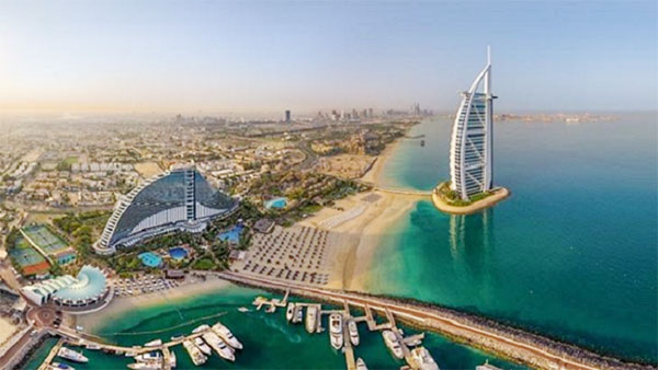 আমিরাতে শেষ হচ্ছে পরিবারকেন্দ্রিক একচেটিয়া ব্যবসা