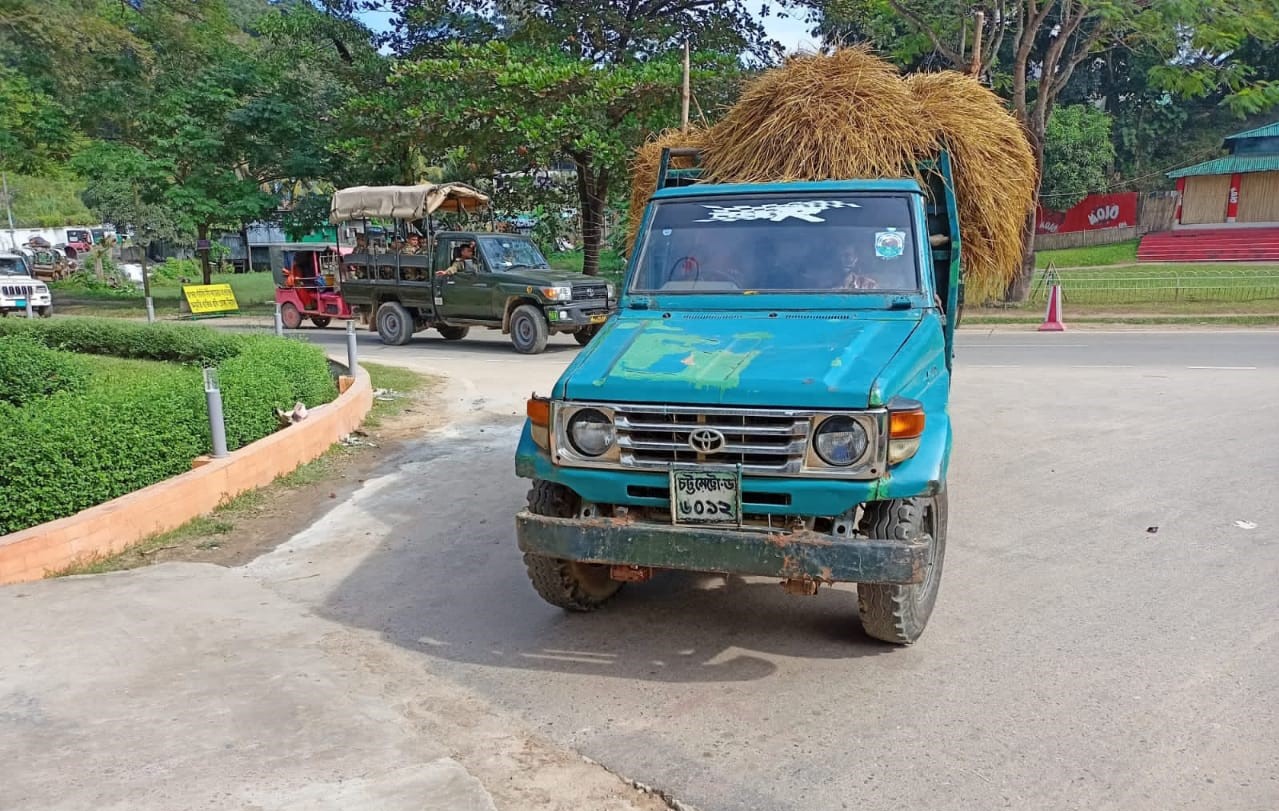 অপহরণকৃত গাড়ি উদ্ধার করল সেনাবাহিনী