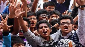 এসএসসি ও সমমানে পাসের হার ৯৩.৫৮ শতাংশ