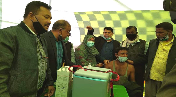 টিকার আওতায় ২০০ পরিবহন শ্রমিক