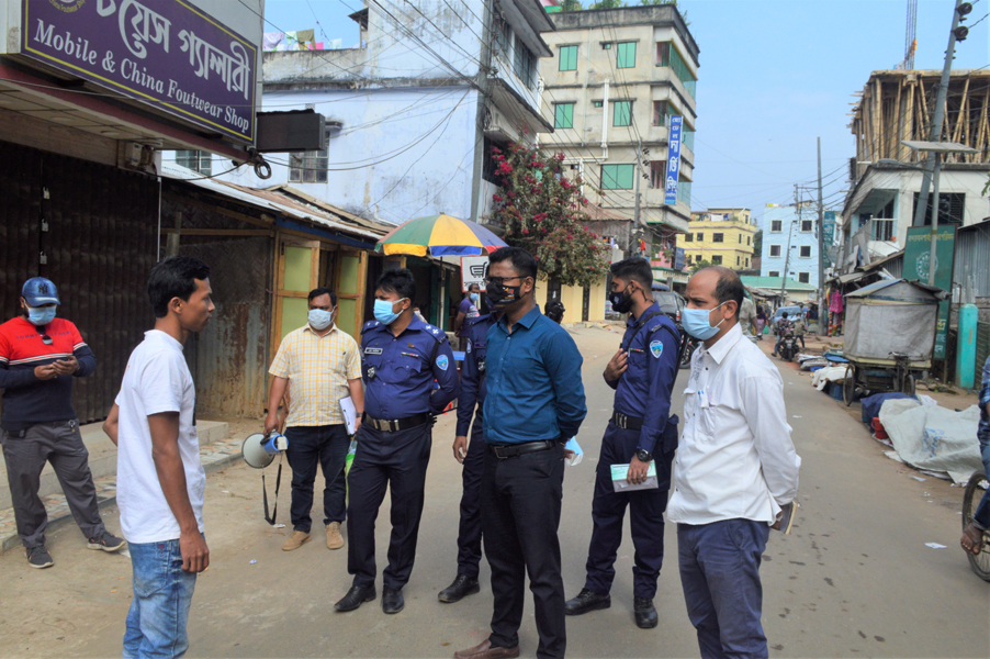 বান্দরবানে মাক্স বিহীন কোন গ্রাহক'কে সেবা না দেওয়ার পরামর্শ 
