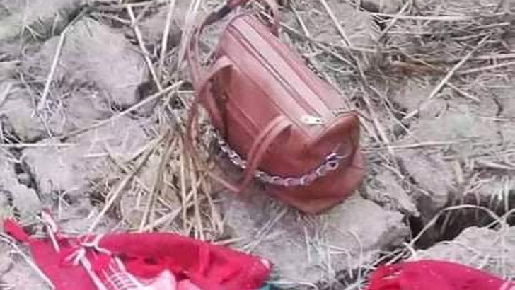 চাষ করতে গিয়ে কৃষকরা পেলেন নারীর রগকাটা লাশ