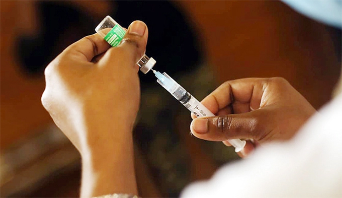 চট্টগ্রামে শিক্ষার্থীদের দ্বিতীয় ডোজ টিকাদান রোববার 