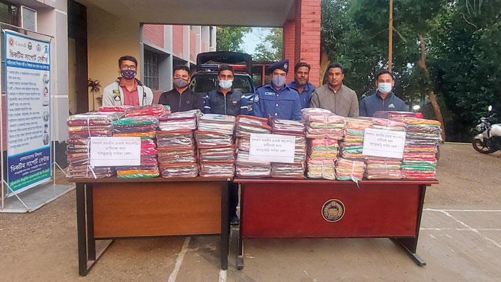 মাটিরাঙায় বিপুল পরিমাণ ভারতীয় শাড়ি উদ্ধার