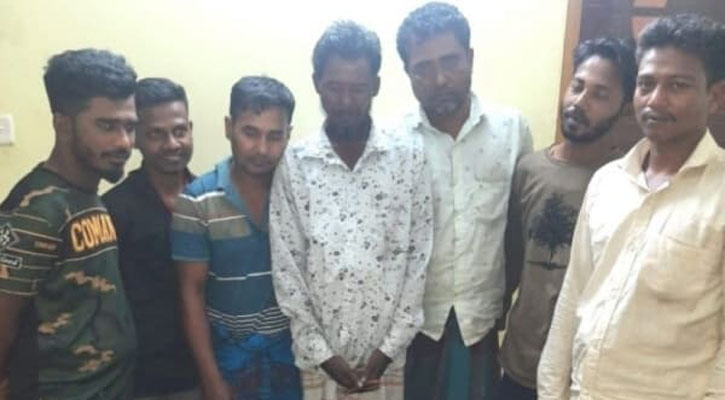 জুয়ার সরঞ্জামসহ আটক ৭ 
