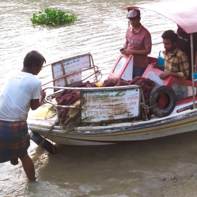 হালদায় অভিযান চালিয়ে ৩ হাজার মিটার ঘেড়া জাল জব্দ