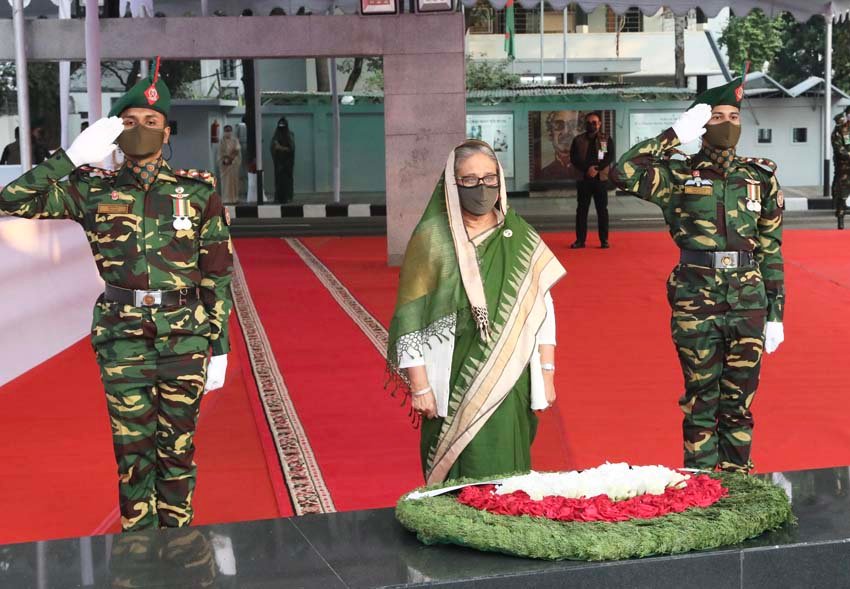  ঐতিহাসিক ৭ মার্চ উপলক্ষে জাতির পিতার প্রতি প্রধানমন্ত্রীর শ্রদ্ধা