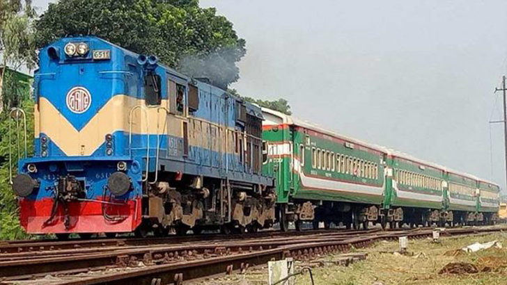রেলওয়ের সার্ভার জটিলতা, টিকিট নিয়ে দুর্ভোগ চরমে