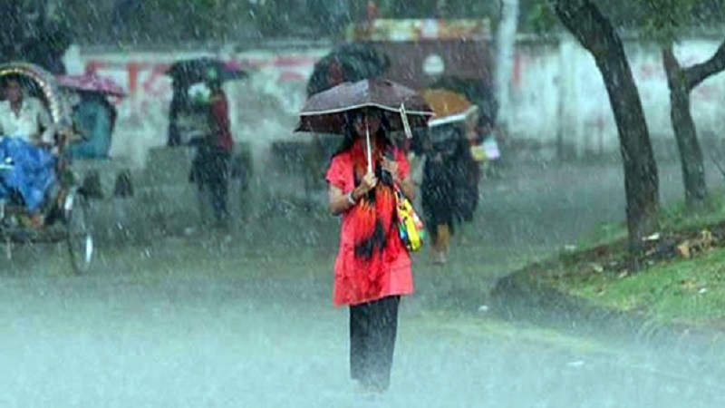 তিন বিভাগে বজ্রসহ বৃষ্টির আভাস, চার বিভাগে তাপপ্রবাহ