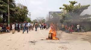 চট্টগ্রামে পোশাক কারখানার শ্রমিকদের সঙ্গে পুলিশের সংঘর্ষ