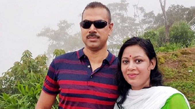 আত্মসমর্পণ করলেন সাবেক ওসি প্রদীপের স্ত্রী 