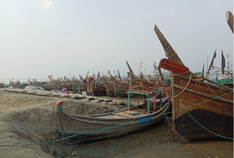  দুশ্চিন্তায় কক্সবাজারের কুতুবদিয়ার জেলেরা!