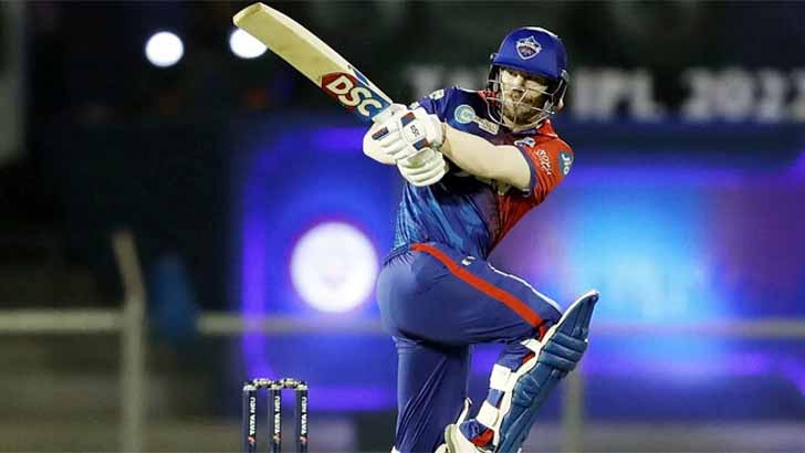 বিশ্বরেকর্ড গড়ে ‘মধুর প্রতিশোধ’ নিলেন ওয়ার্নার