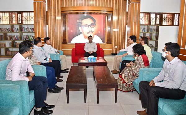 তথ্য ও সম্প্রচার মন্ত্রণালয়ের সচিবের চট্টগ্রাম সফর