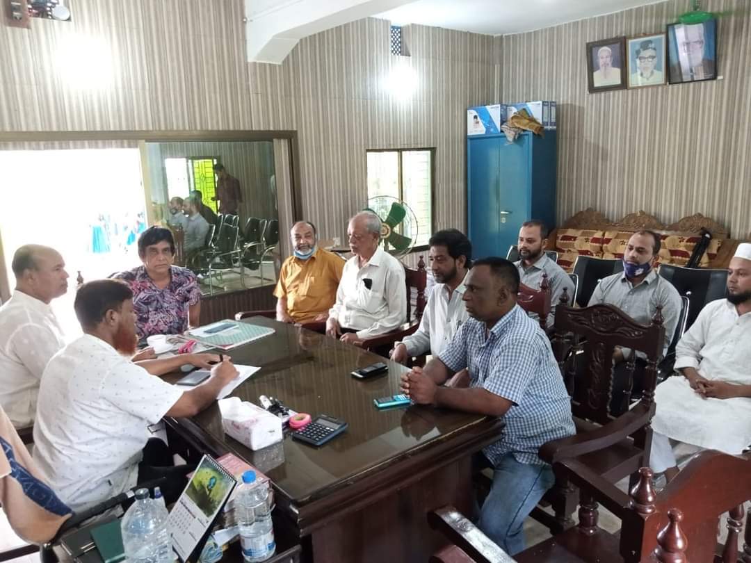 হাটহাজারীতে বই চুরির ঘটনায় প্রধান শিক্ষক বরখাস্ত