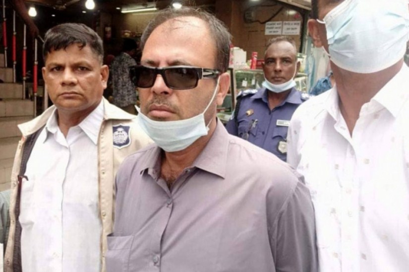 সীতাকুন্ড সরকারী পাহাড় খেকো দুর্ধর্ষ সন্ত্রাসী ইয়াসিন বাহিনীর ইয়াসিন গ্রেফতার