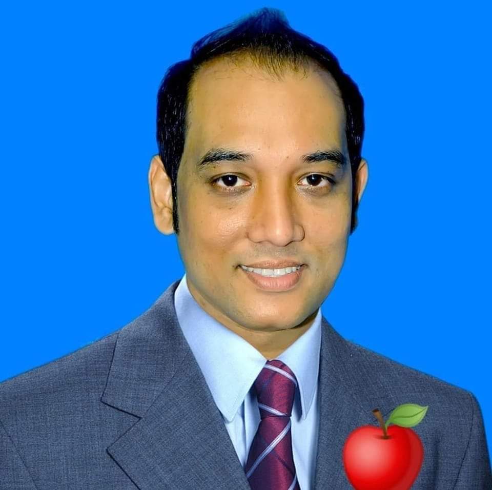 প্রবাসীর স্ত্রীর সঙ্গে পরকীয়া প্রেমের অভিযোগ ১ ইউপি সদস্যের