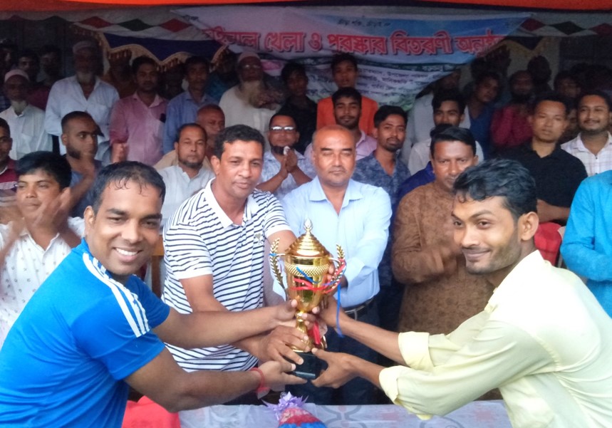 মানিকছড়িতে ফুটবল টুর্নামেন্টে চ্যাম্পিয়ন হল বড়ডলু পূর্বানি ক্লাব