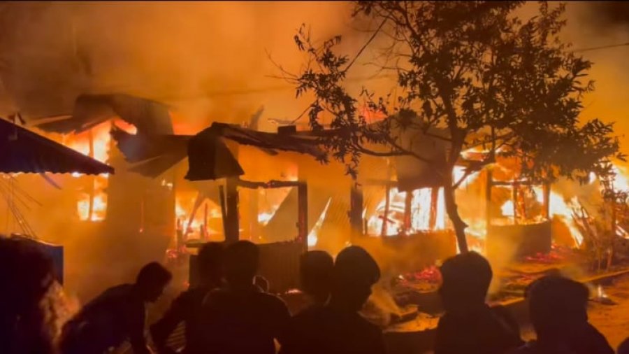 মিরসরাইয়ে গ্যাস সিলিন্ডার বিস্ফোরণে পুড়লো ৩ বসতঘর