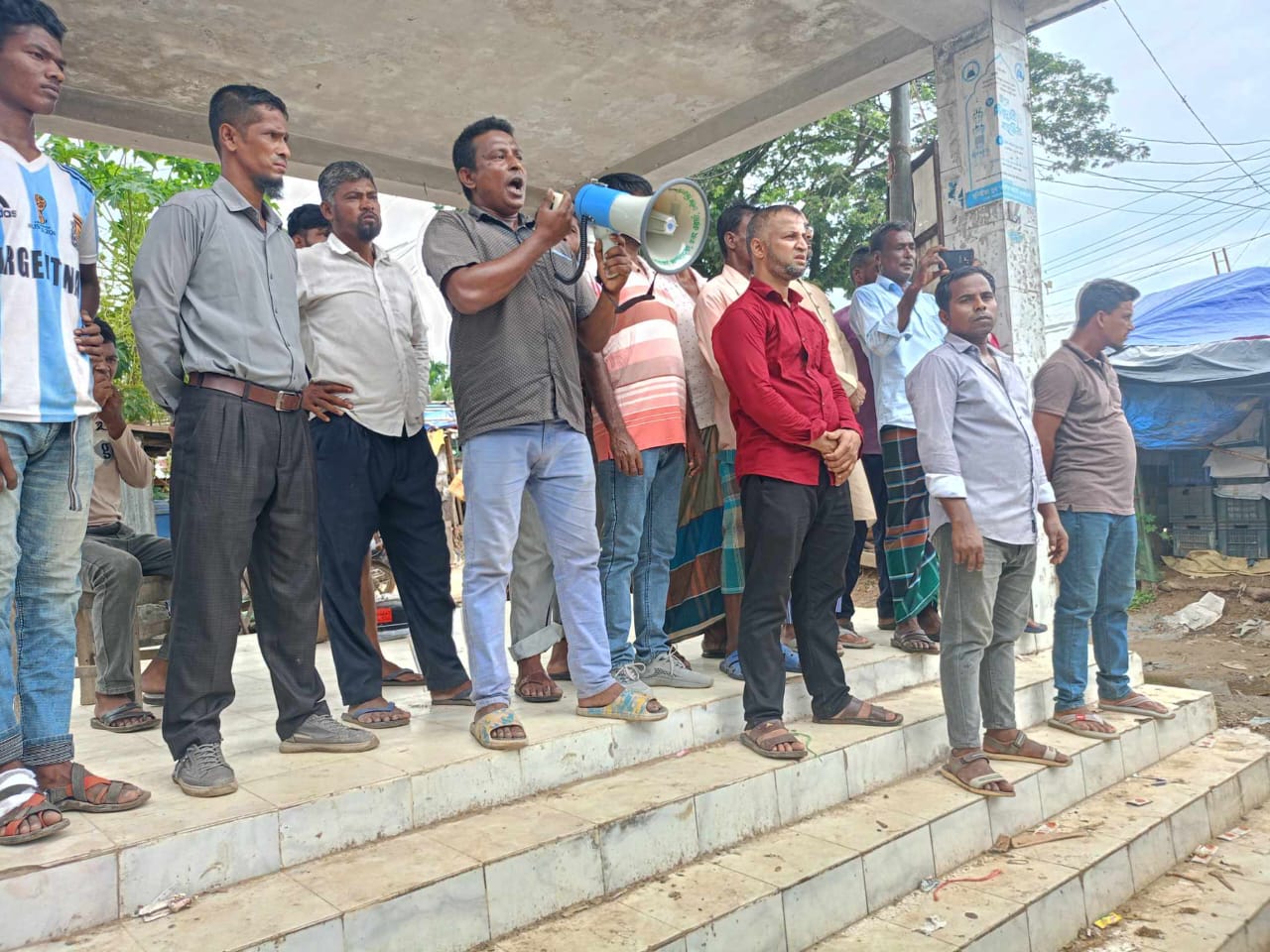 রাঙামাটিতে জেলা পরিষদ চেয়ারম্যান-সদস্যদের পদত্যাগের আল্টিমেটাম