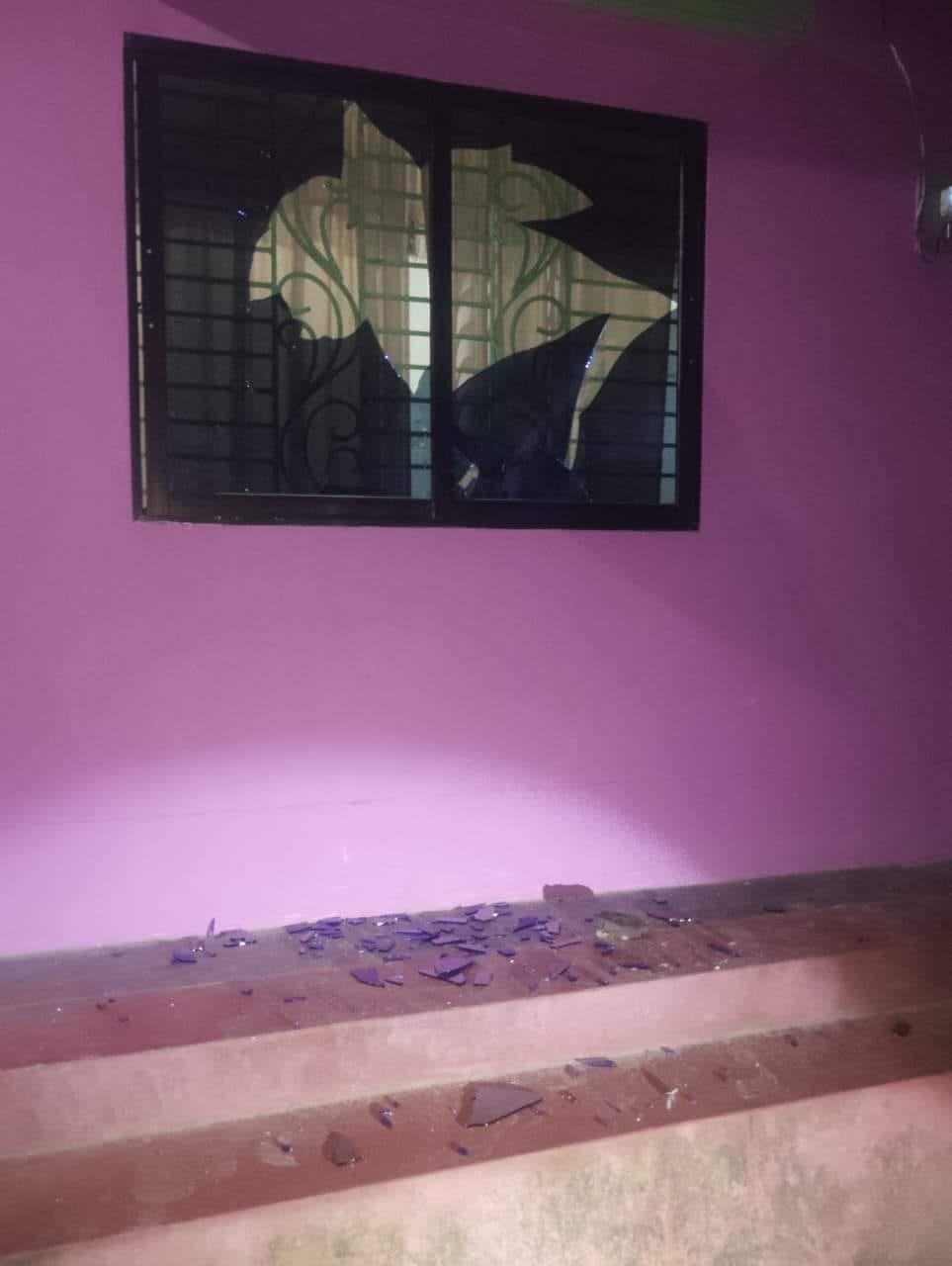 ফটিকছড়ি পৌরসভায় যুবদল নেতার বাড়ীতে হামলা