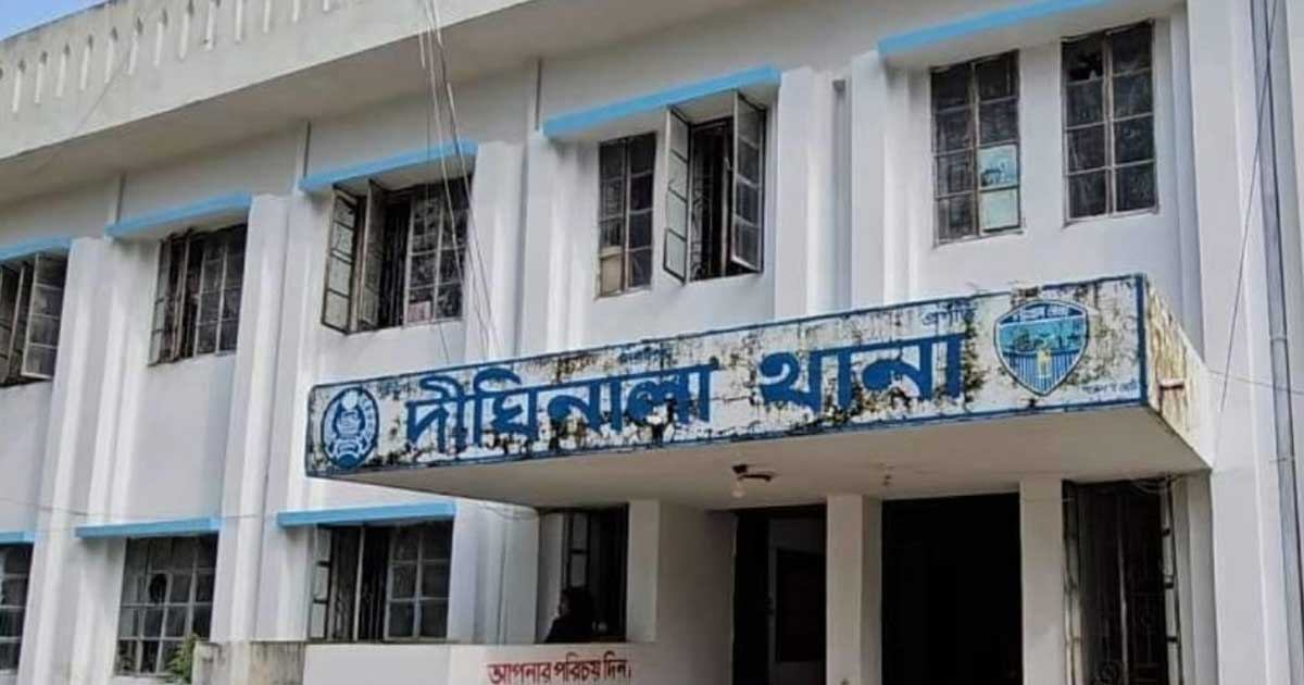 দীঘিনালায় বাবুর্চি হত্যা, দুজনকে গণধোলাই দিয়ে থানায় সোপর্দ