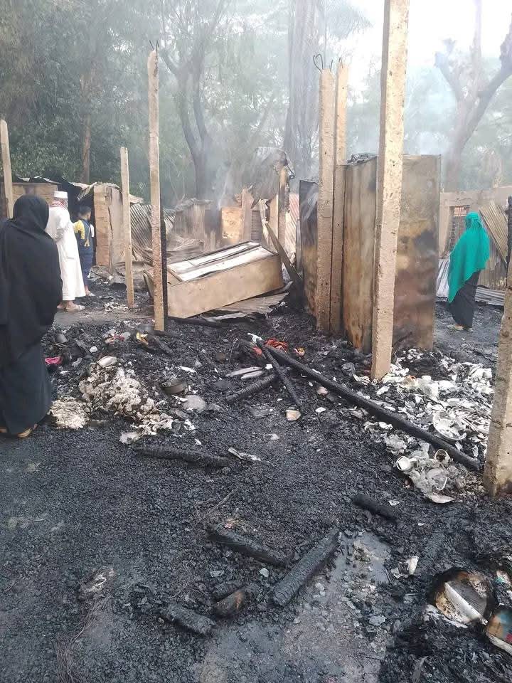চট্টগ্রামে  আগুনে পুড়ল ৫ বসতঘর