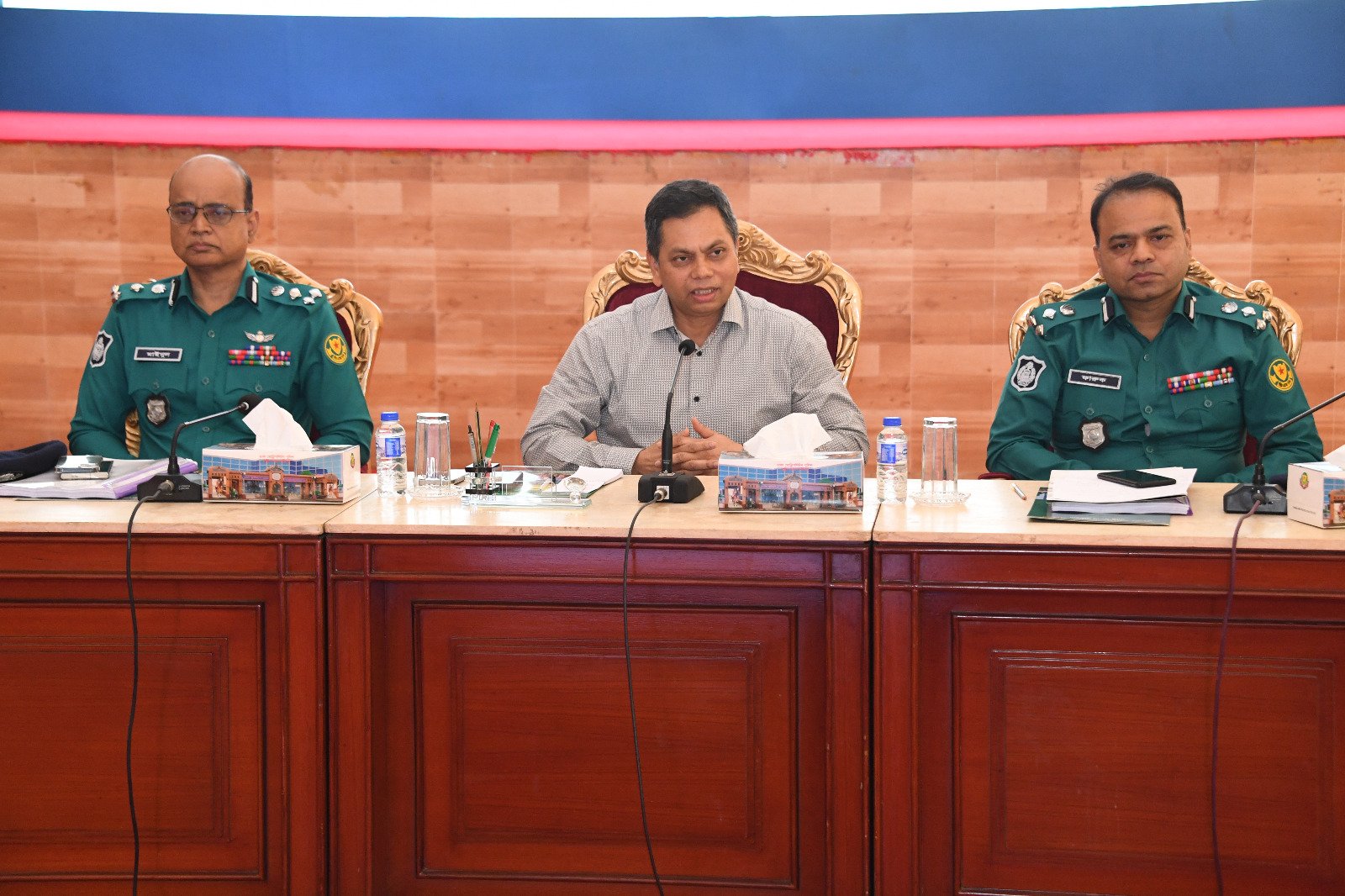 পুলিশকে জনগণের বাহিনী হিসেবে গড়ে তুলতে হবে, আইজিপি