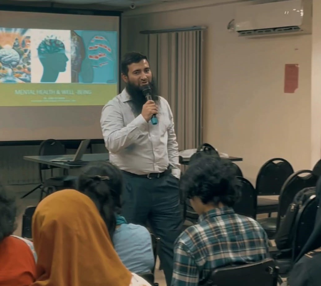  সিআইইউ-এইচআরএম সোসাইটি’র “স্ট্রেস ম্যানেজম্যান্ট” বিষয়ক সেমিনার 