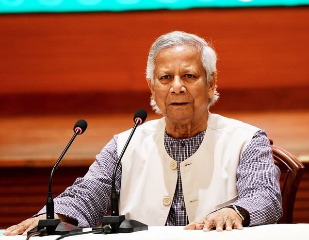 সংখ্যালঘুদের বিষয়ে তথ্য পেতে ধর্মীয় নেতাদের সাহায্য চাইলেন প্রধান উপদেষ্টা