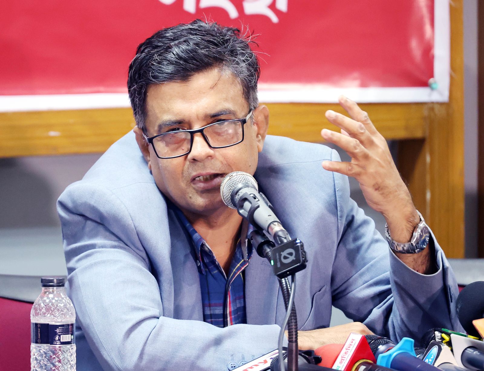 আন্তর্জাতিক গণমাধ্যমে বাংলাদেশের সংখ্যালঘু ইস্যু অন্যায্যভাবে উপস্থাপন করা হচ্ছে, শফিকুল আলম